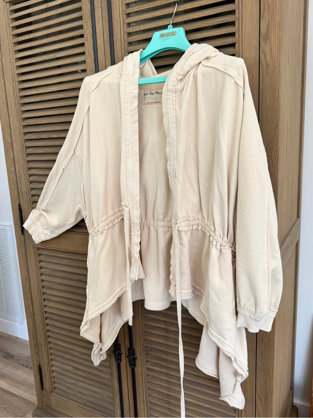 We The Free Women Cream Hooded Drawstring Jacket